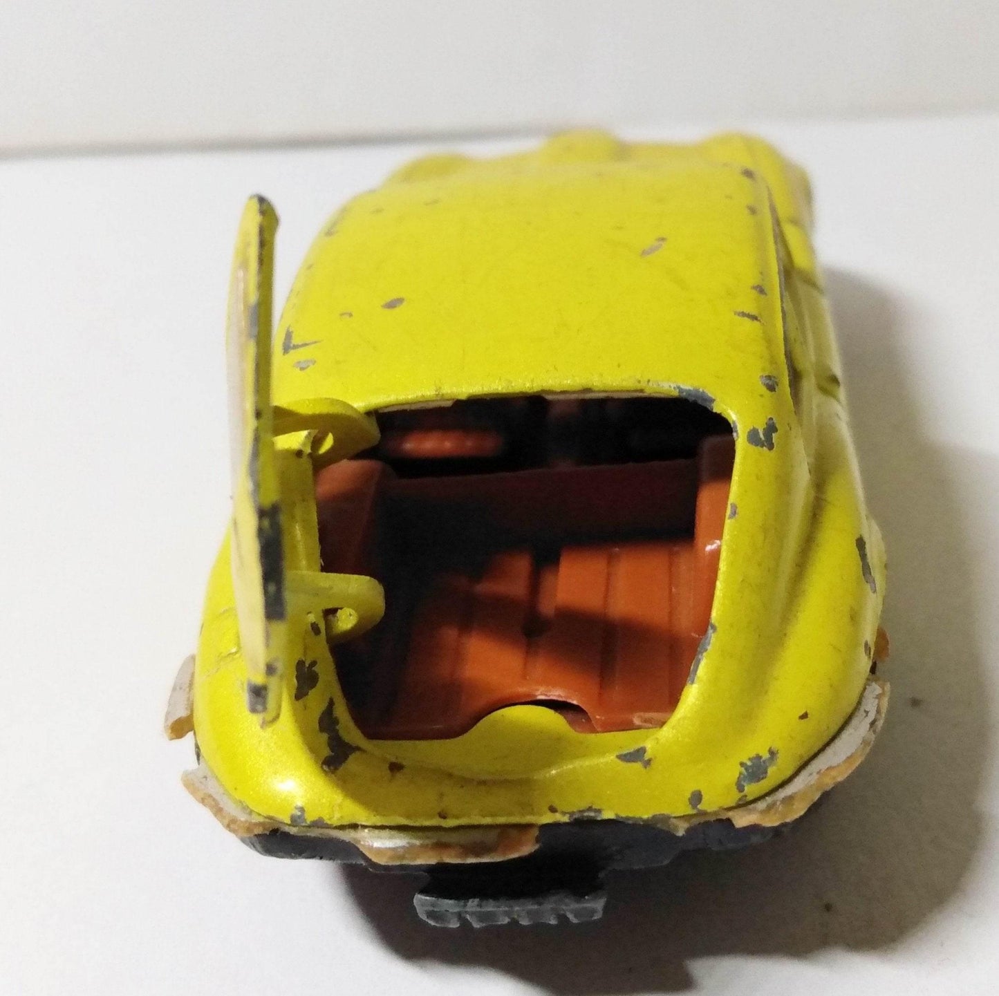 Corgi Toys 374 Jaguar E-Type 2+2 V12 Whizzwheels 1973 - TulipStuff