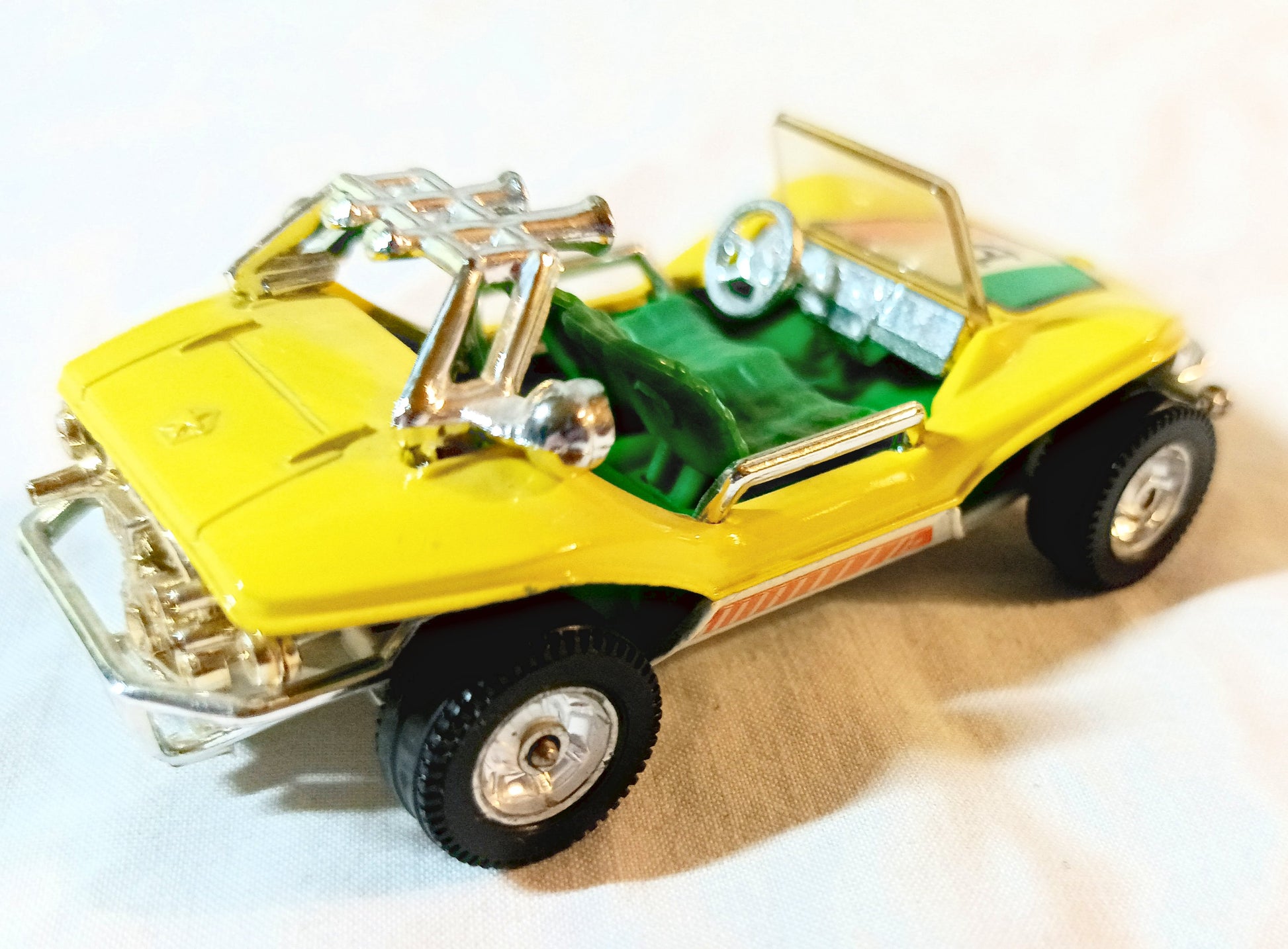 Corgi Toys 392 Bertone Shake Buggy Whizzwheels Yellow 1973 - Tuliptuff