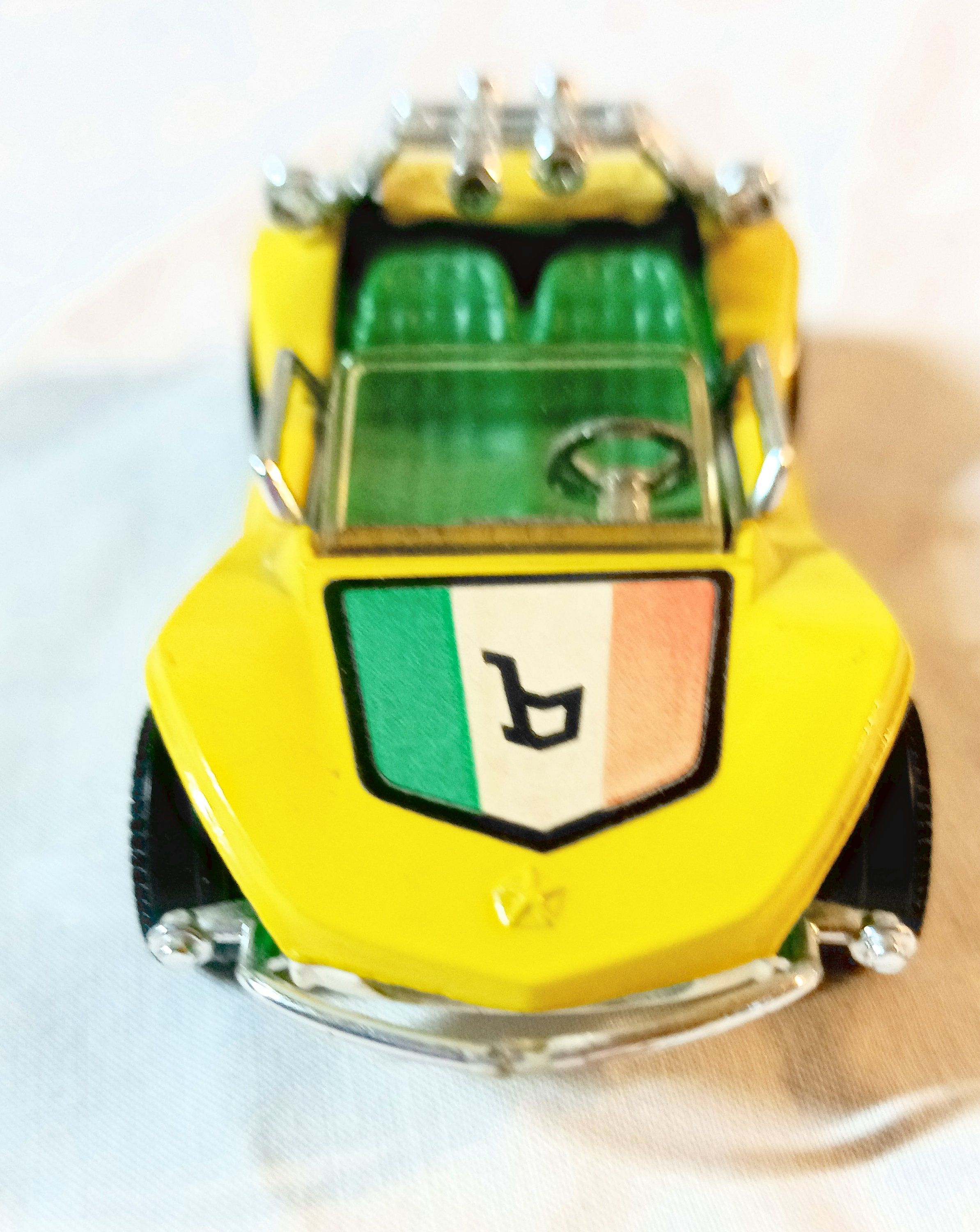 Corgi Toys 392 Bertone Shake Buggy Whizzwheels Yellow 1973