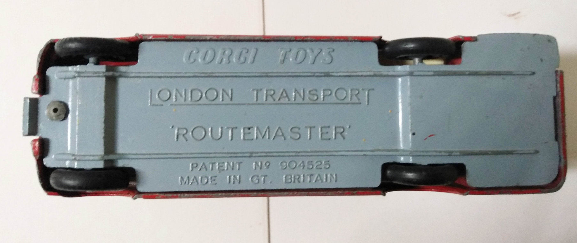 Corgi 468-A 1970 Outspan London Transport Routemaster Bus - TulipStuff