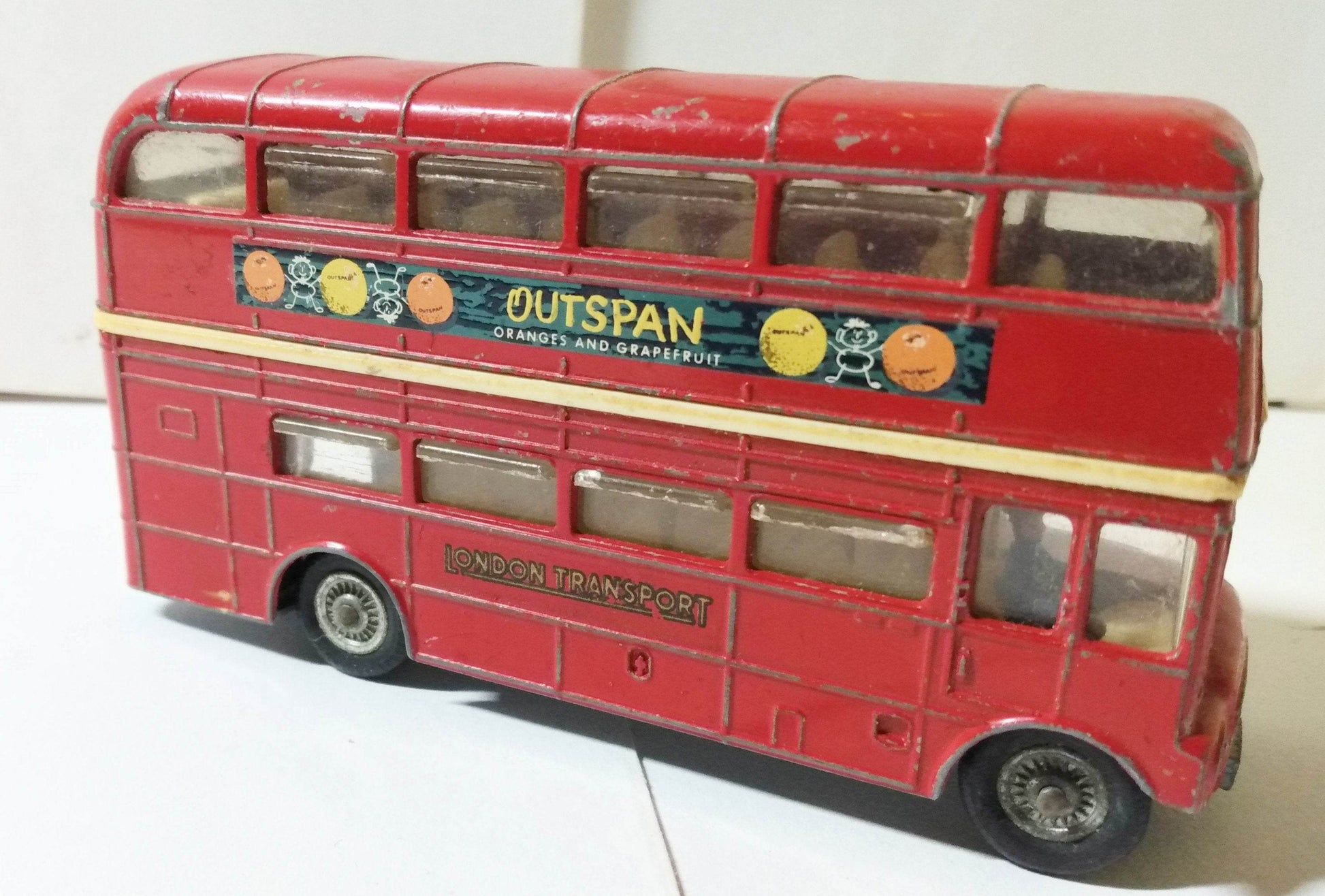 Corgi 468-A 1970 Outspan London Transport Routemaster Bus - TulipStuff