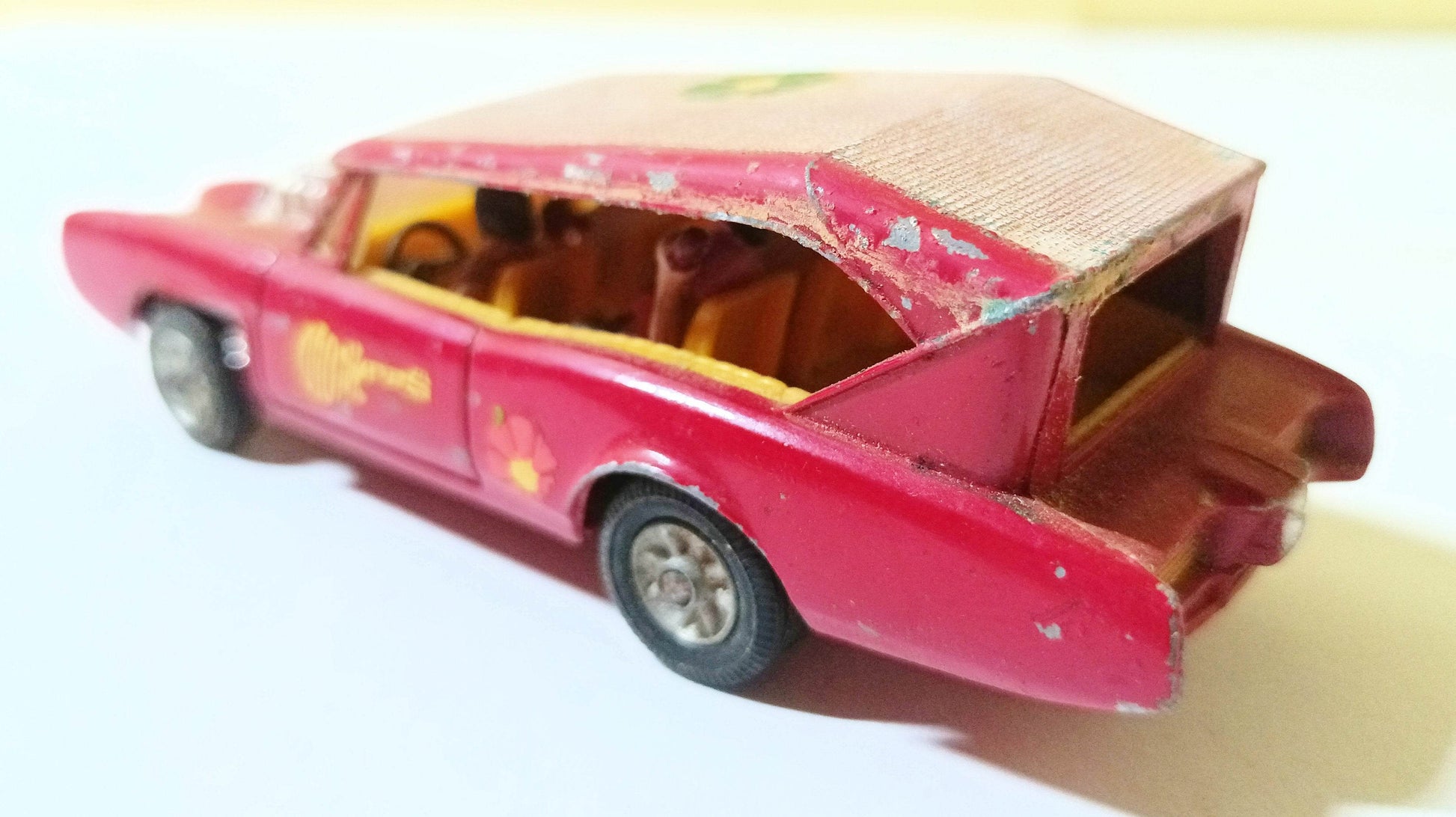 Corgi Toys 277 The Monkees Monkeemobile w/4 Figures 1968 - TulipStuff