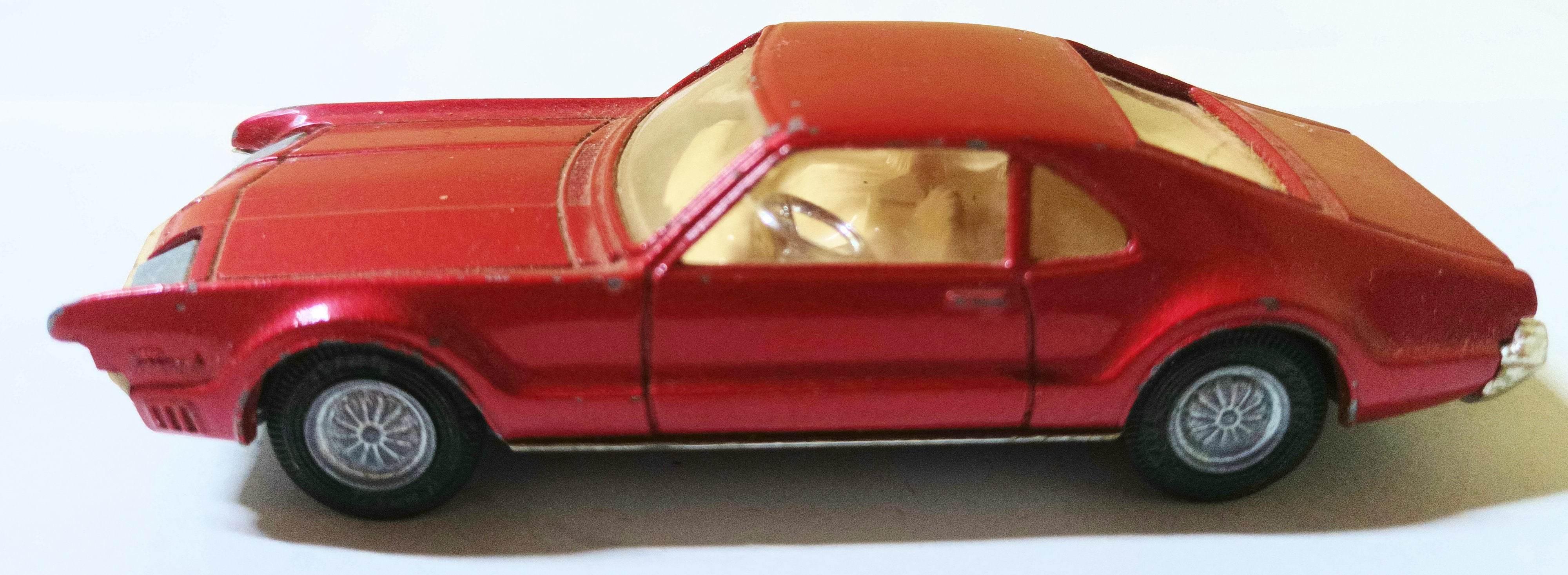 Corgi Toys 276 Oldsmobile Toronado Red Golden Jacks 1/43 1968