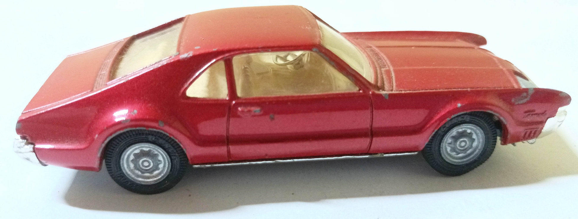 Corgi Toys 276 Oldsmobile Toronado Red Golden Jacks 1/43 1968 - TulipStuff