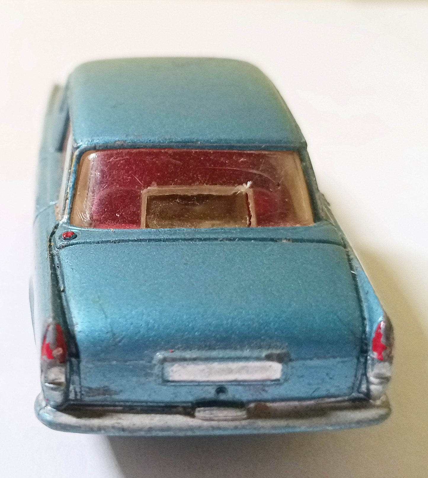 Corgi 252 Rover 2000 P6 4-Door Saloon Car Great Britain 1963 - TulipStuff