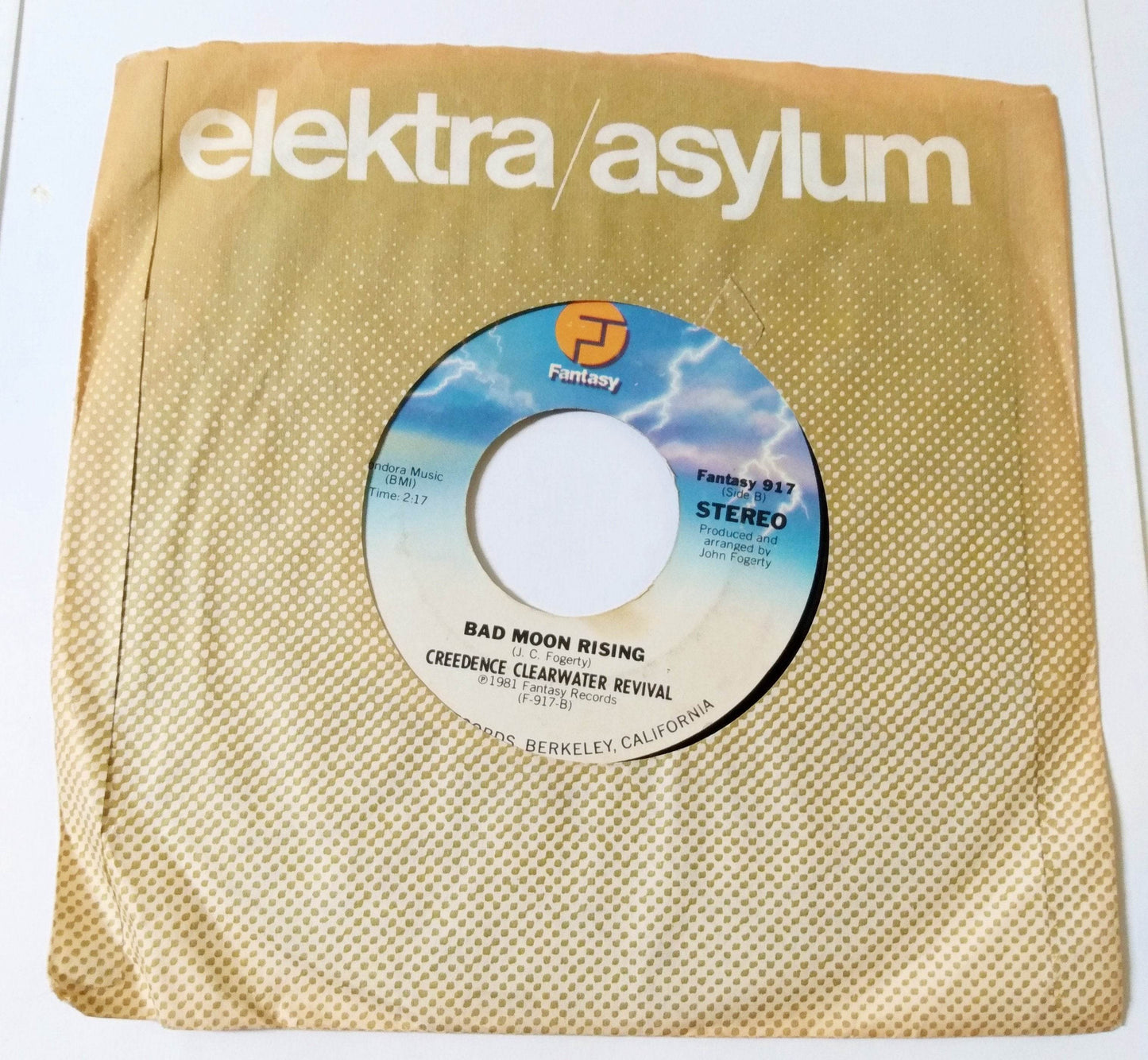 Creedence Clearwater Revival Medley U.S.A. / Bad Moon Rising 7" Vinyl 1981 - TulipStuff