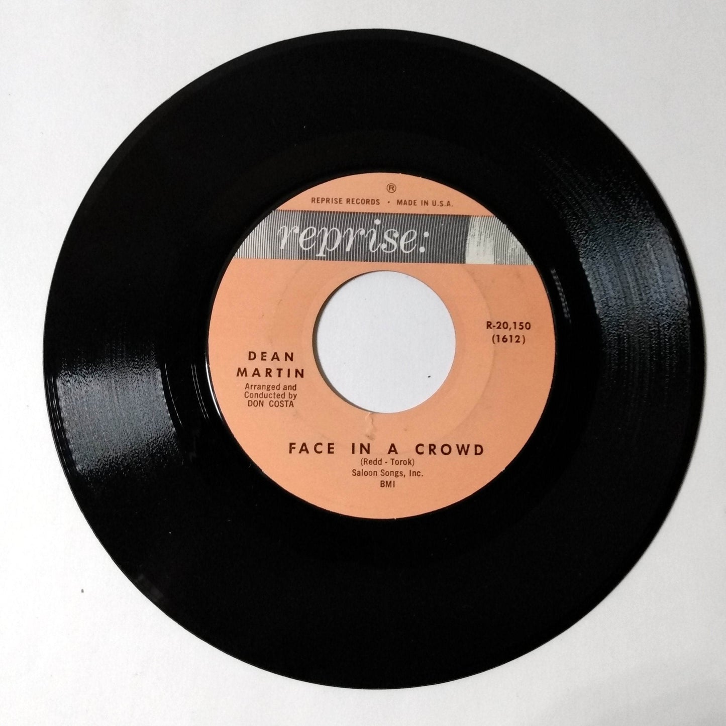 Dean Martin Face In A Crowd / Ain't Gonna Try Anymore 7" Vinyl 1963 - TulipStuff