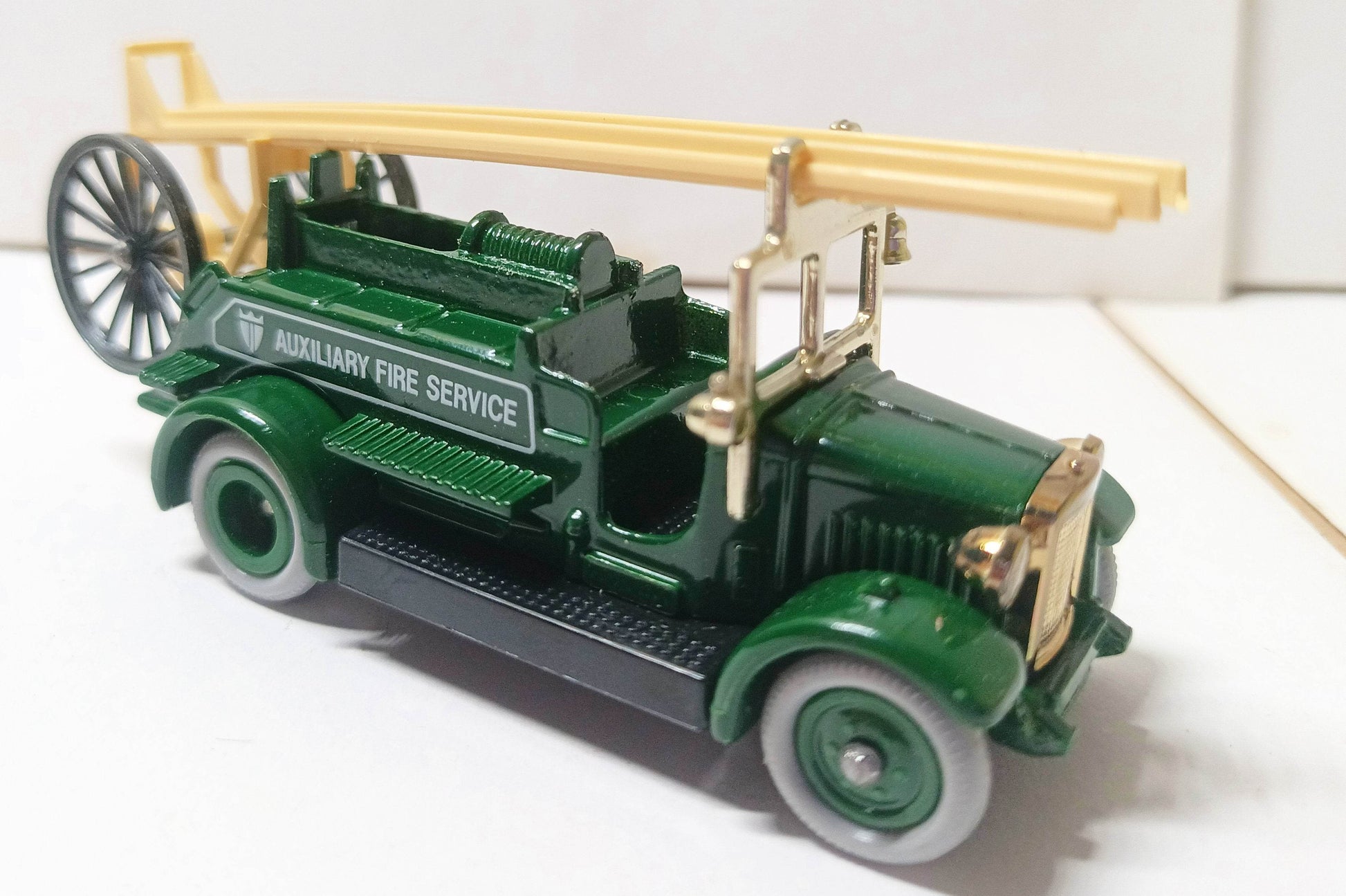 Lledo Days Done DG12 1934 Dennis Fire Engine Auxiliary Fire Service - TulipStuff