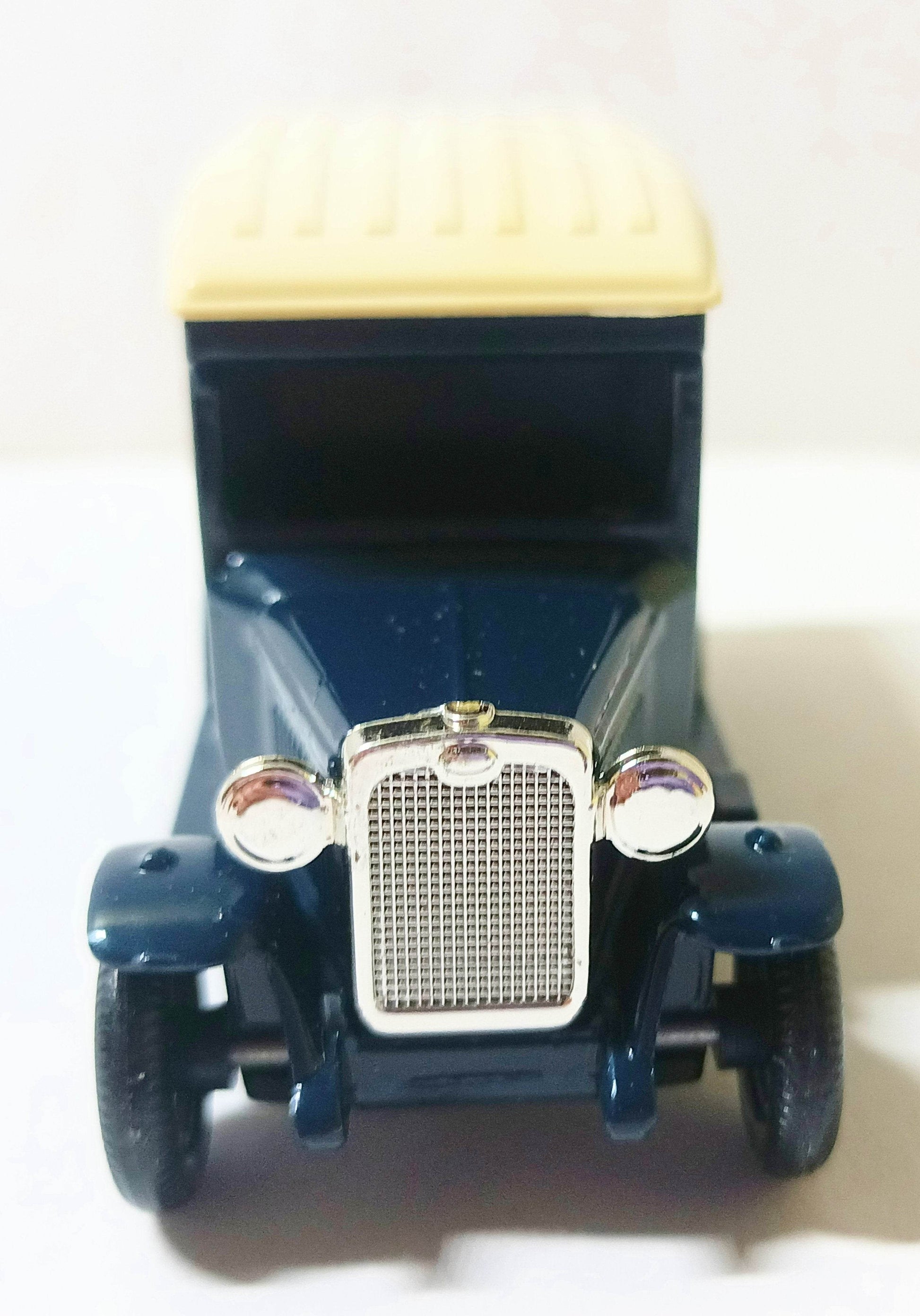 Lledo Days Gone DG21 1934 Chevrolet Van Cherry Blossom Boot Polish - TulipStuff