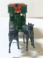 Load image into Gallery viewer, Lledo DG4 Lipton Teas Horse-Drawn Omnibus Bowery to Broadway Green - TulipStuff
