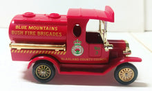 Load image into Gallery viewer, Lledo DG8 1920 Ford Model T Tanker Blue Mountains Bush Fire Brigades - TulipStuff
