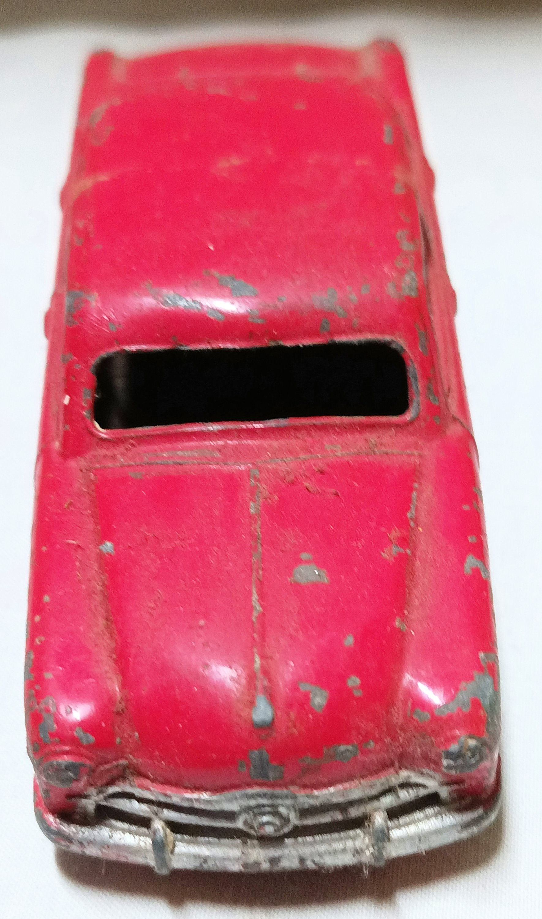 Dinky Toys 139a Ford Fordor Sedan Red England 1949 - TulipStuff