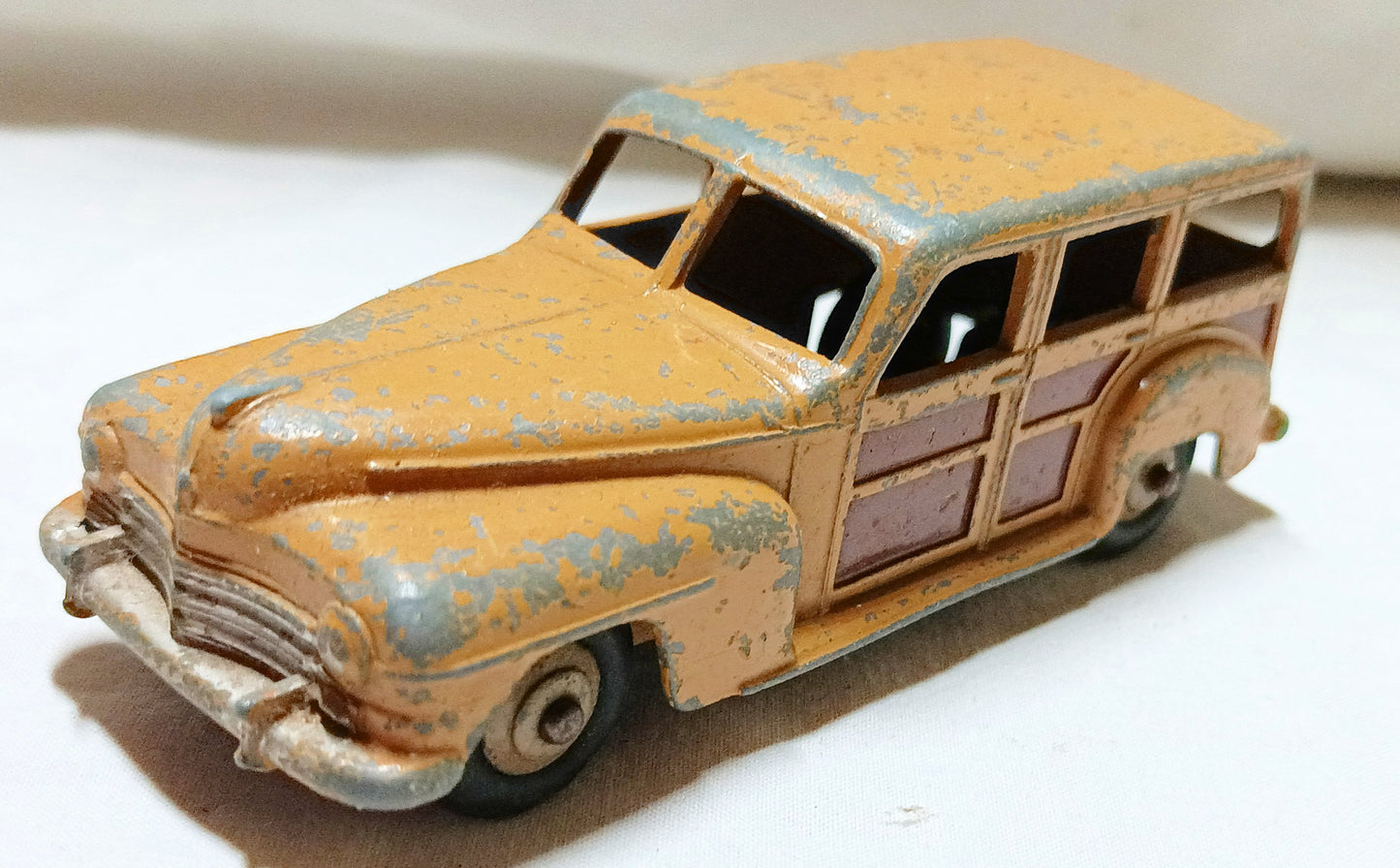 Dinky Toys 27F Plymouth Estate Car Woodie Wagon England 1950 - TulipStuff