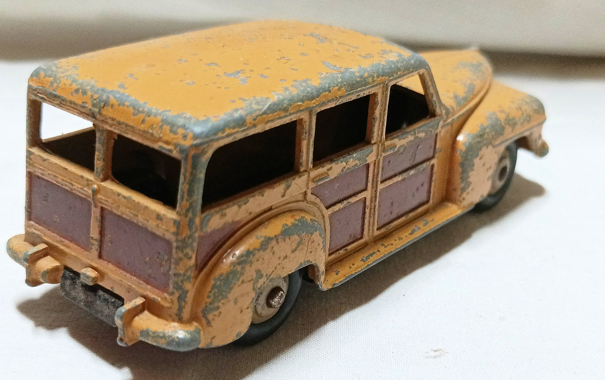 Dinky Toys 27F Plymouth Estate Car Woodie Wagon England 1950 - TulipStuff