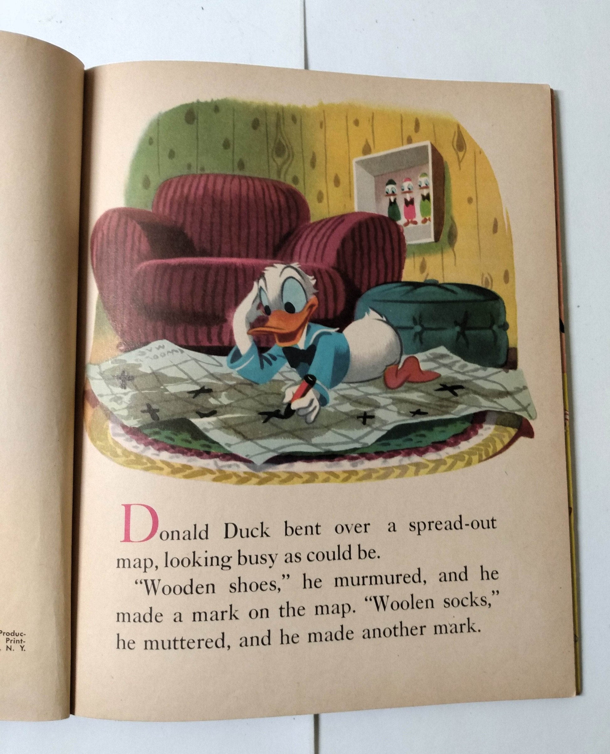 Walt Disney's Donald Duck And Santa Claus Mickey Mouse Club Book 1952 - TulipStuff