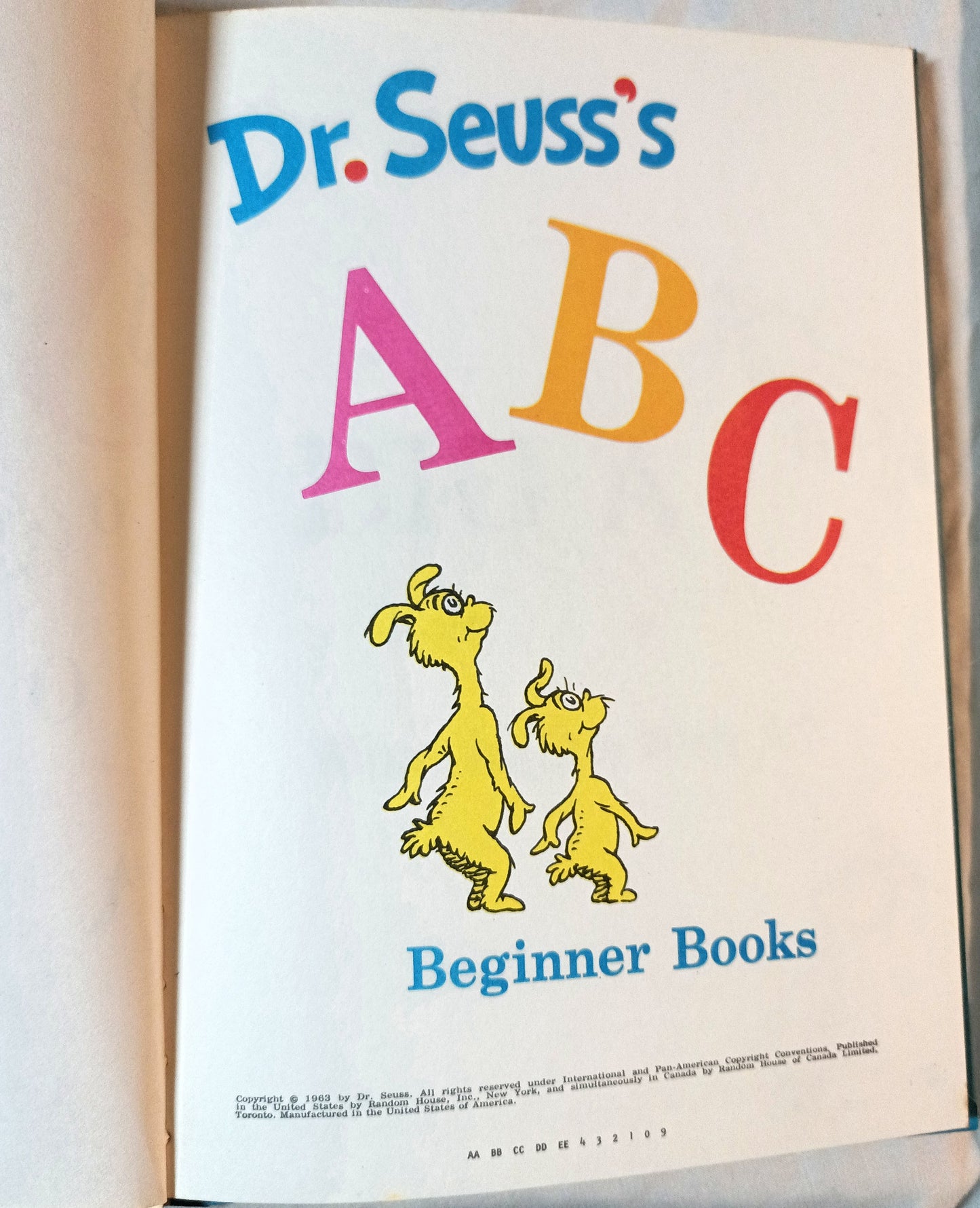 Dr Seuss's ABC Beginner Books Book Club Edition 1963 - TulipStuff
