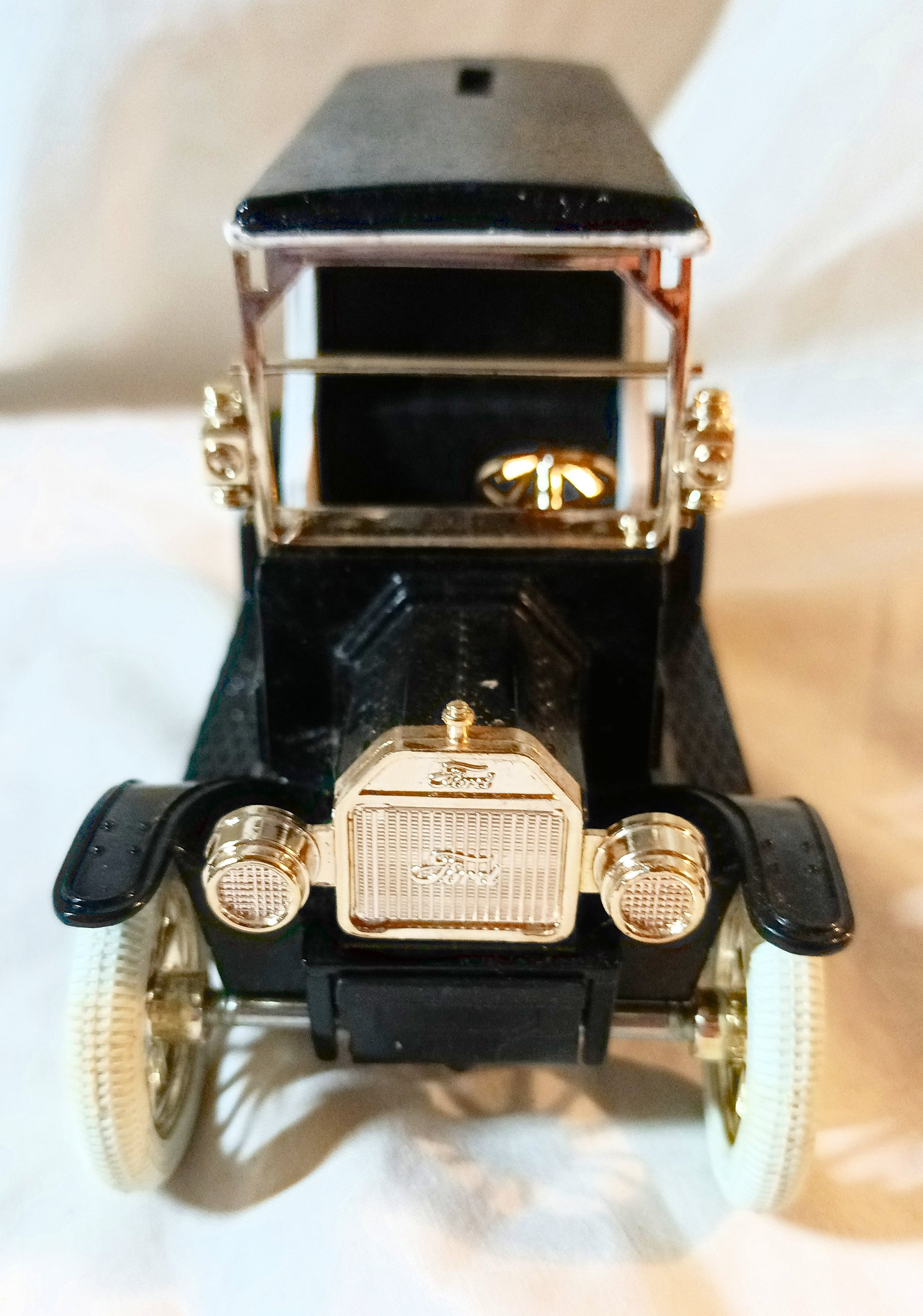 Ertl Los Angeles Police Dept 1912 Ford Model T Truck Bank w/Key 1:25 - TulipStuff