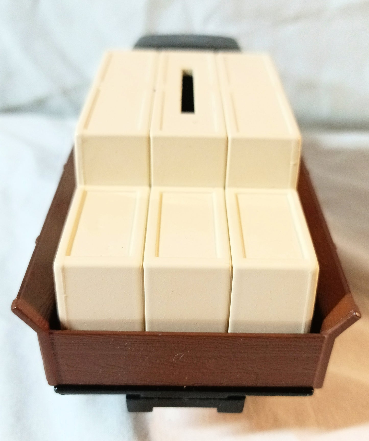Ertl 9718 Mobiloil Gargoyle 1931 Hawkeye Crate Bank w/Key 1:34 1991 USA - TulipStuff