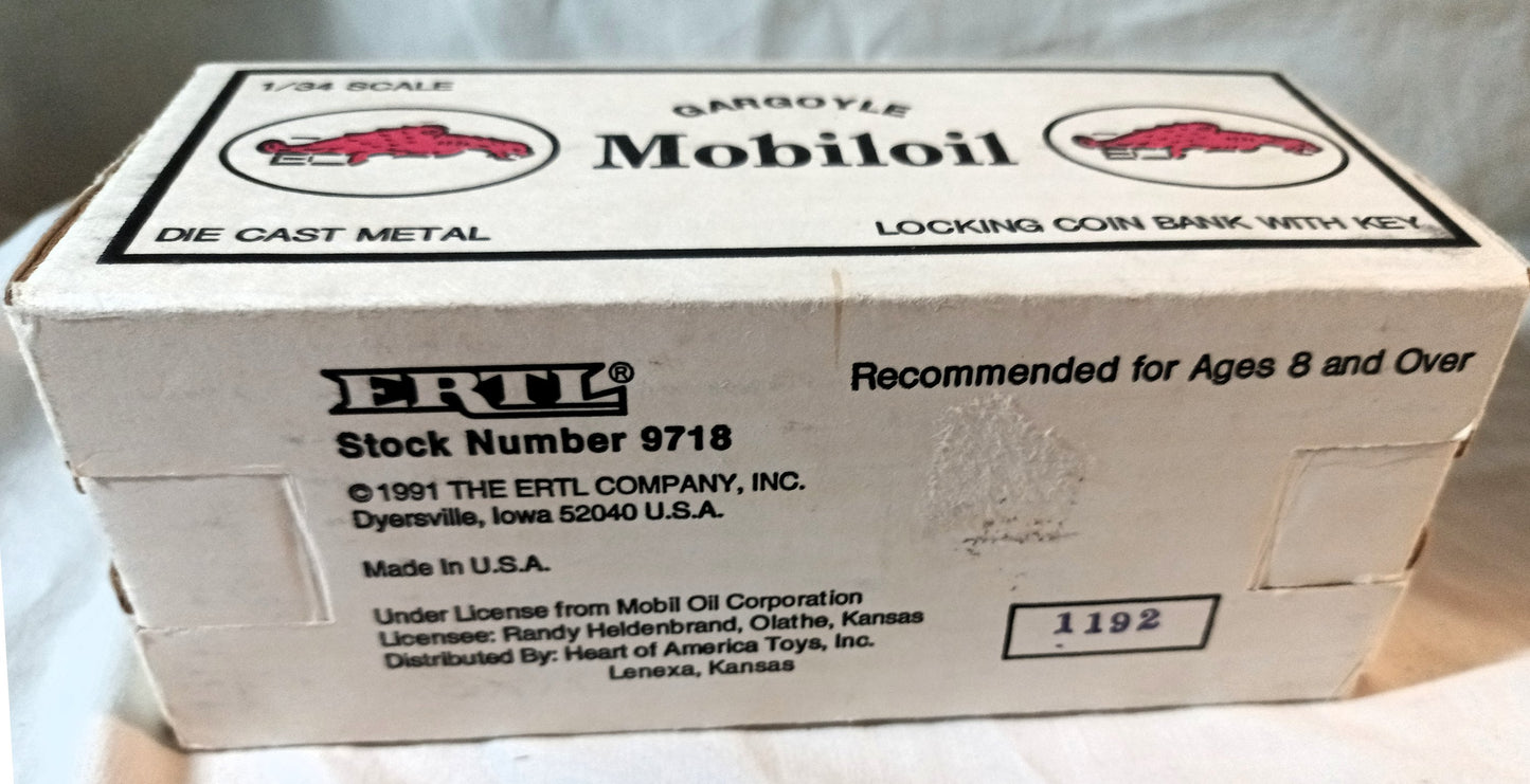 Ertl 9718 Mobiloil Gargoyle 1931 Hawkeye Crate Bank w/Key 1:34 1991 USA - TulipStuff