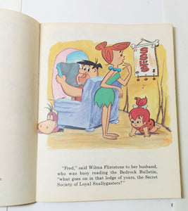 Fred Flintstone And The Snallygaster Show Hanna-Barbera Durabook 1972 - TulipStuff