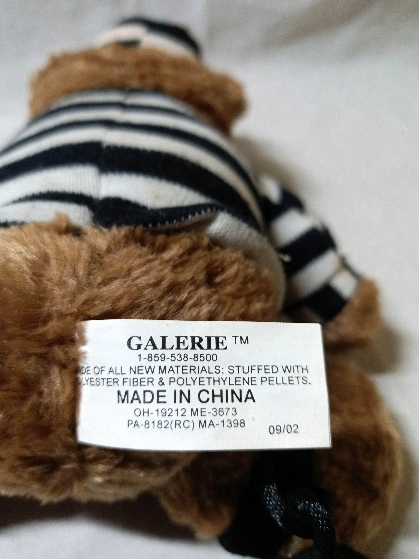 Galerie Prisoner Of Love Ball And Chain Stuffed Teddy Bear 2002 - TulipStuff