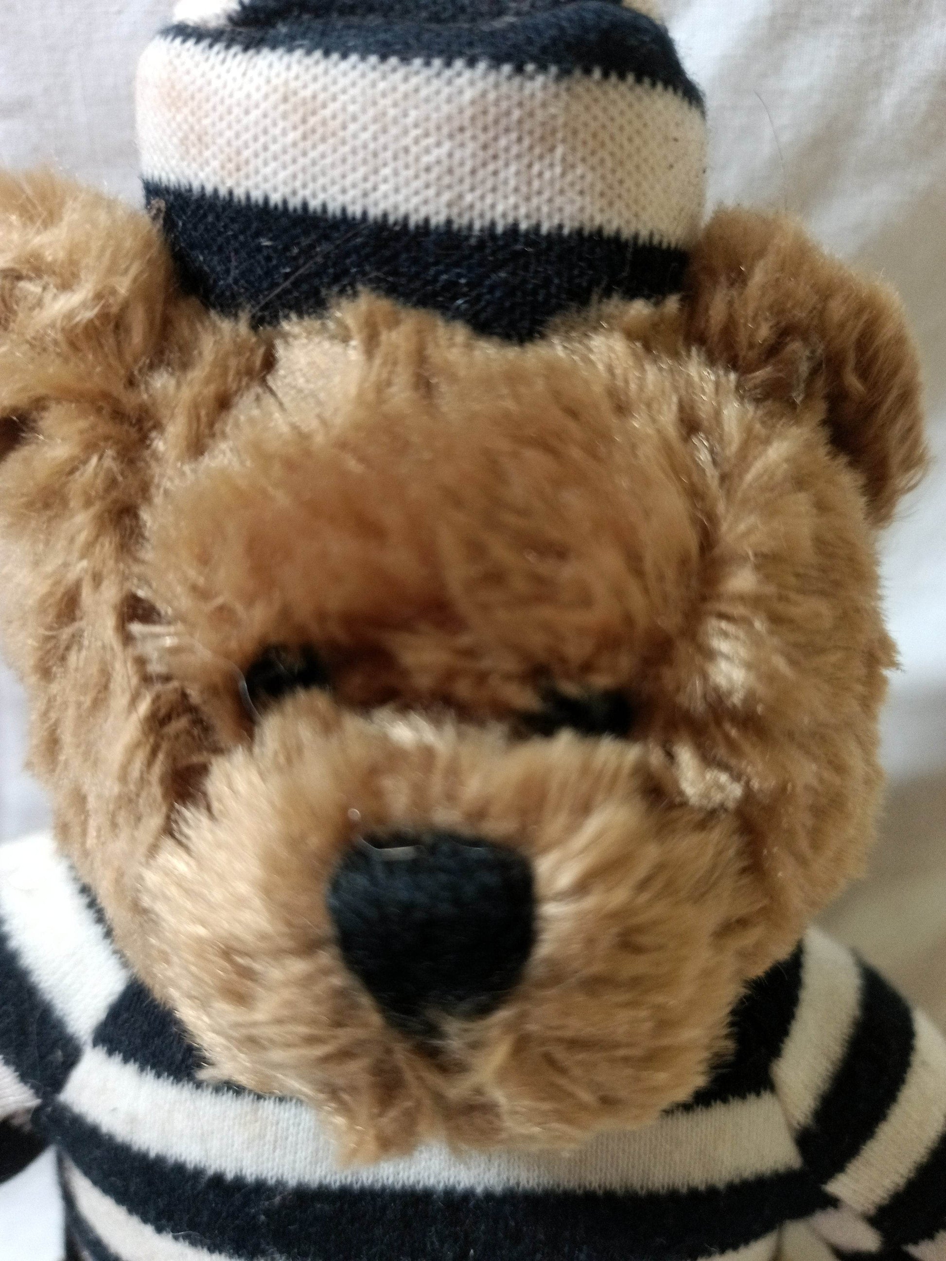 Galerie Prisoner Of Love Ball And Chain Stuffed Teddy Bear 2002 - TulipStuff