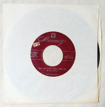 Load image into Gallery viewer, The Gaylords Tell Me That You Love Me / Coquette 7&quot; Vinyl Mercury 1953 - TulipStuff
