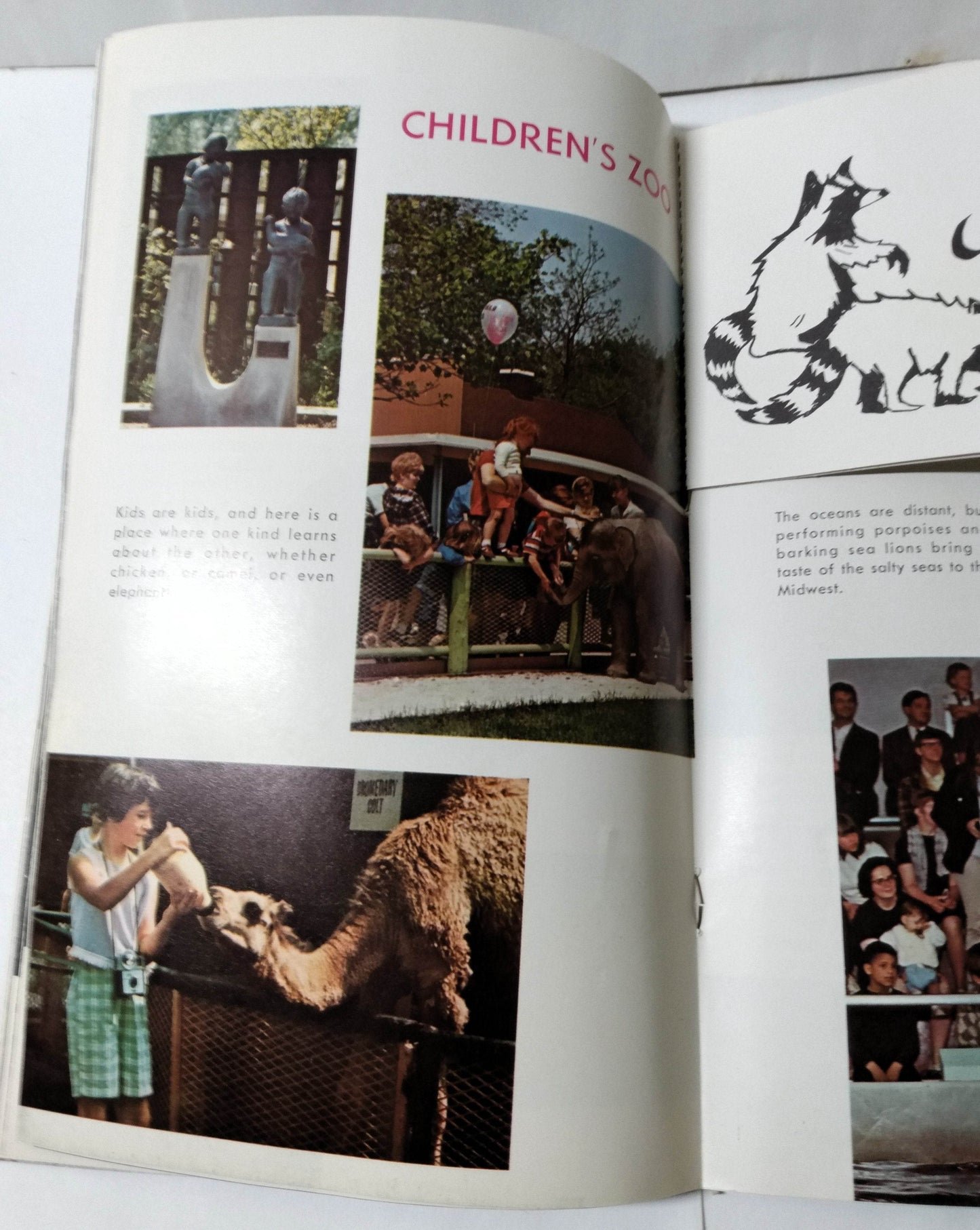 Brookfield Zoo Official Guide Book Chicago Zoological Park 1968 - TulipStuff