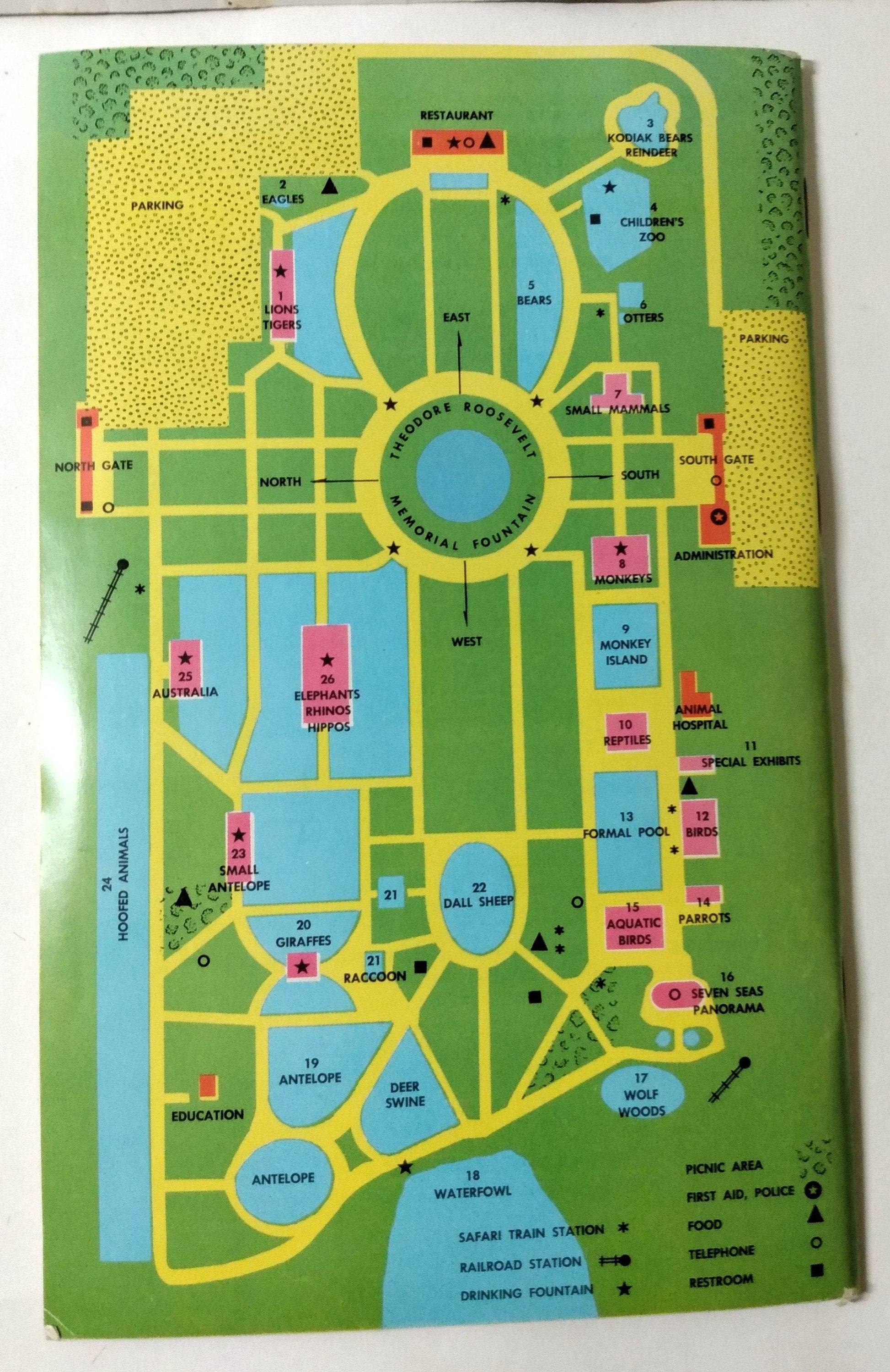 Brookfield Zoo Official Guide Book Chicago Zoological Park 1968 - TulipStuff