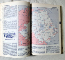 Load image into Gallery viewer, The Hachette Guide To Great Britain Pantheon Books 1988 - TulipStuff
