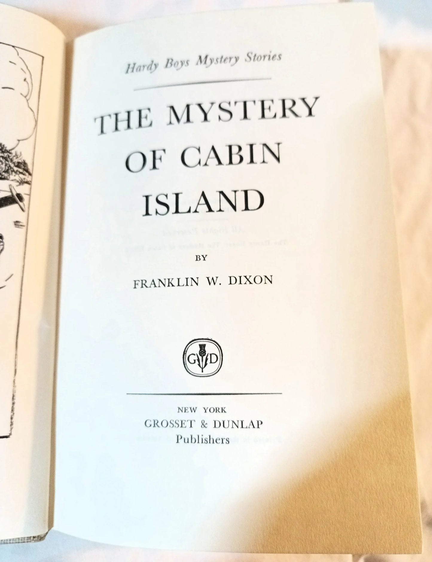 The Hardy Boys The Mystery Of Cabin Island Franklin W Dixon 1957 - TulipStuff