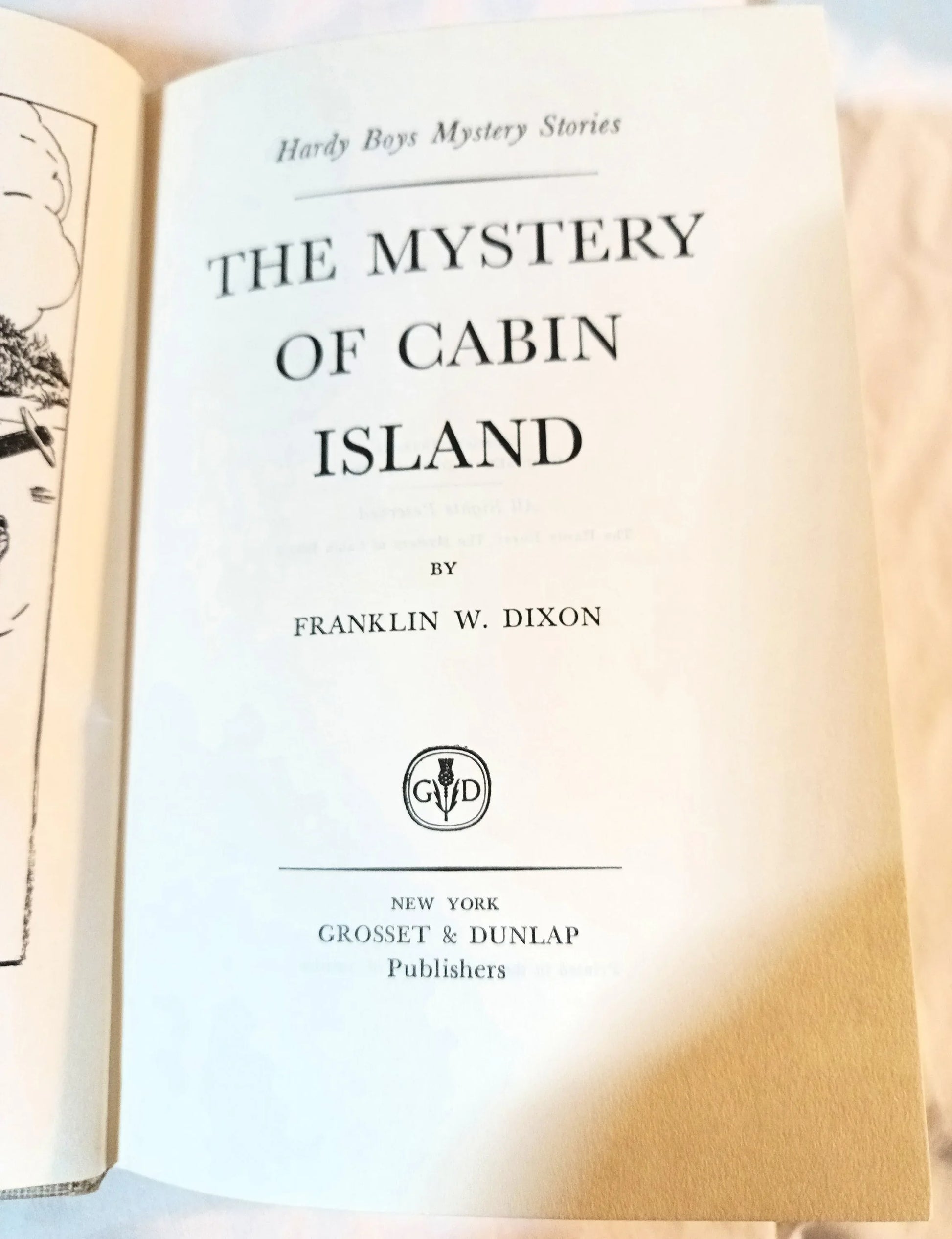 The Hardy Boys The Mystery Of Cabin Island Franklin W Dixon 1957 - TulipStuff