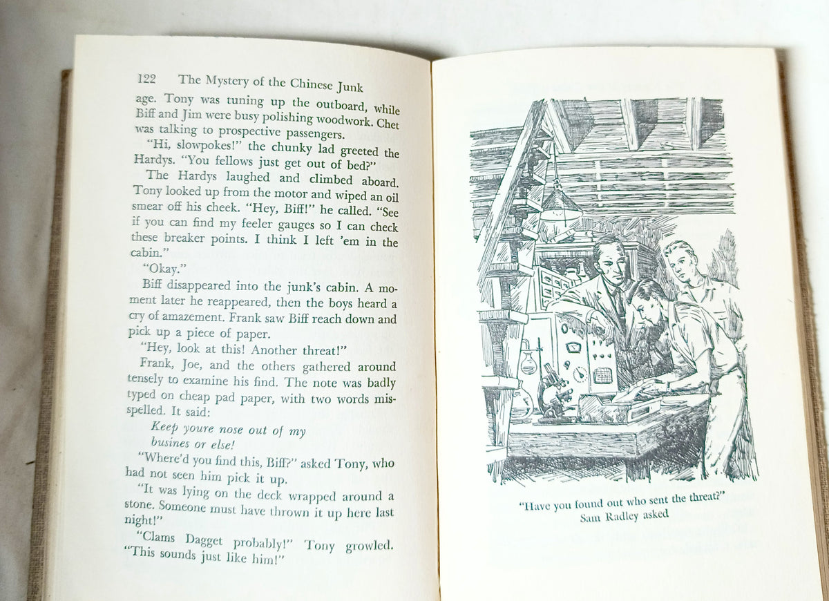 The Hardy Boys The Mystery Of The Chinese Junk Franklin W Dixon 1960 - TulipStuff