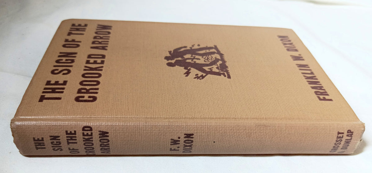 The Hardy Boys #28 The Sign Of The Crooked Arrow Franklin W Dixon 1950 - TulipStuff