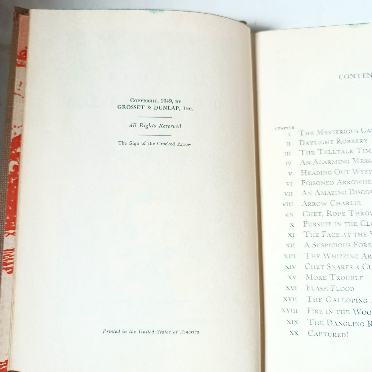 The Hardy Boys #28 The Sign Of The Crooked Arrow Franklin W Dixon 1950 - TulipStuff