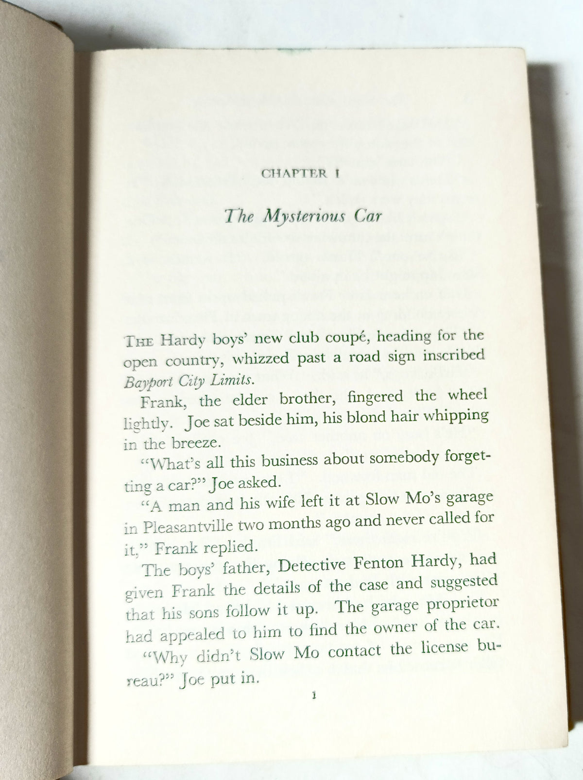 The Hardy Boys #28 The Sign Of The Crooked Arrow Franklin W Dixon 1950 - TulipStuff