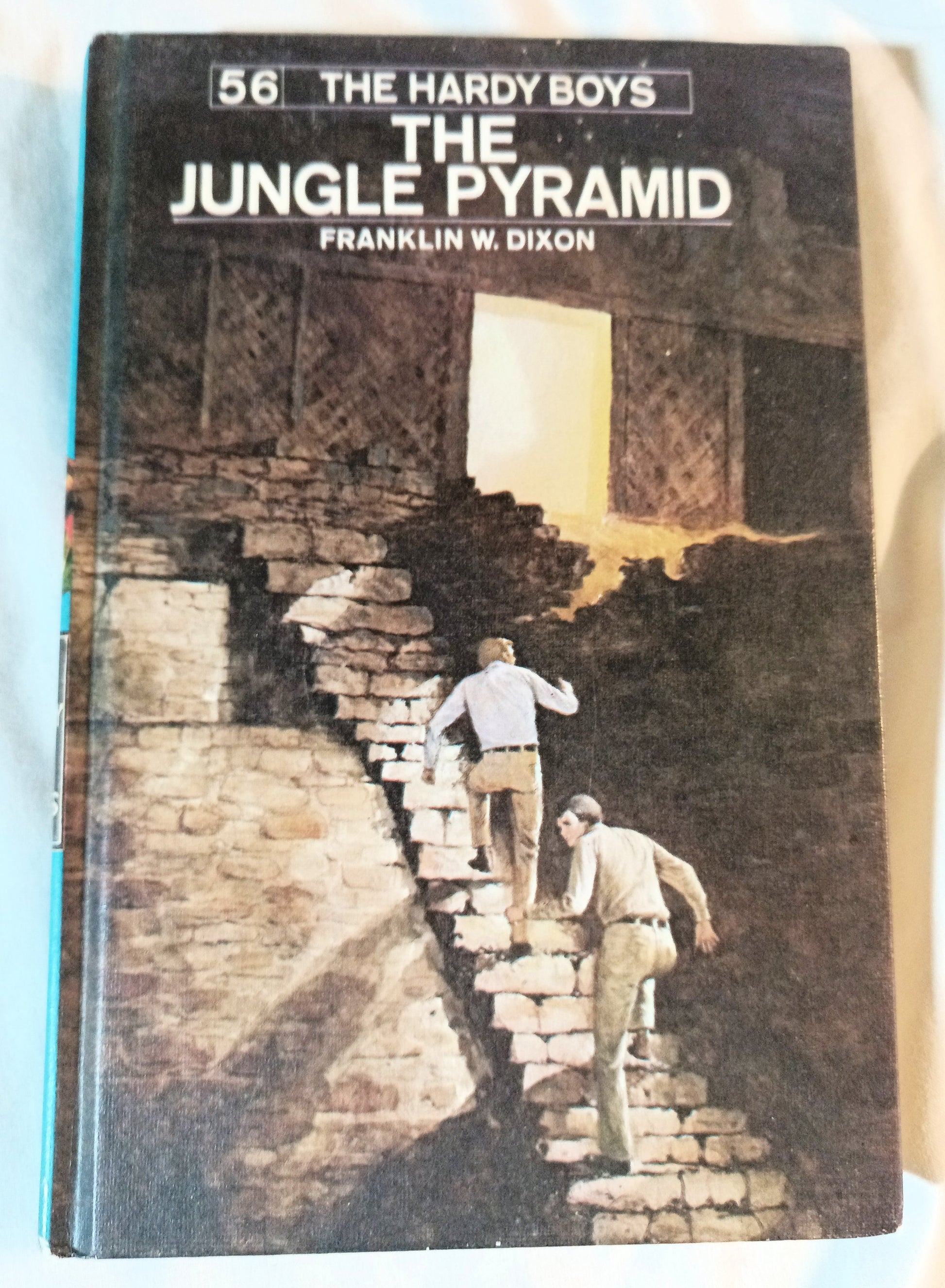 The Hardy Boys Mystery #56 The Jungle Pyramid Franklin W Dixon 1977 - TulipStuff