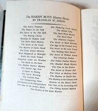 Load image into Gallery viewer, The Hardy Boys #4 The Missing Chums Franklin W Dixon 1972 - TulipStuff
