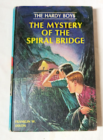 The Hardy Boys #45 The Mystery Of The Spiral Bridge Franklin W Dixon 1973 - TulipStuff