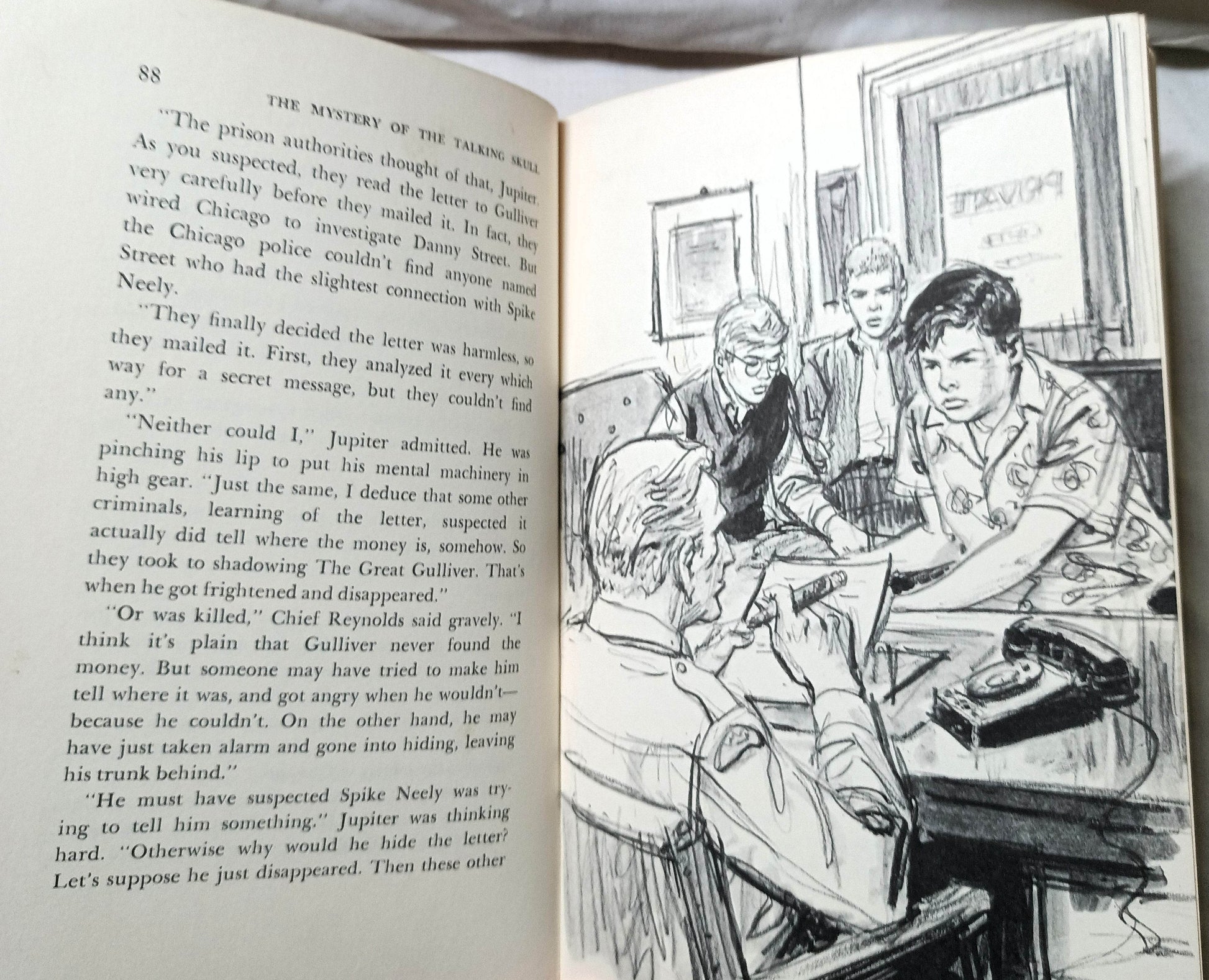 Alfred Hitchcock And The Three Investigators The Mystery Of The Talking Skull - TulipStuff