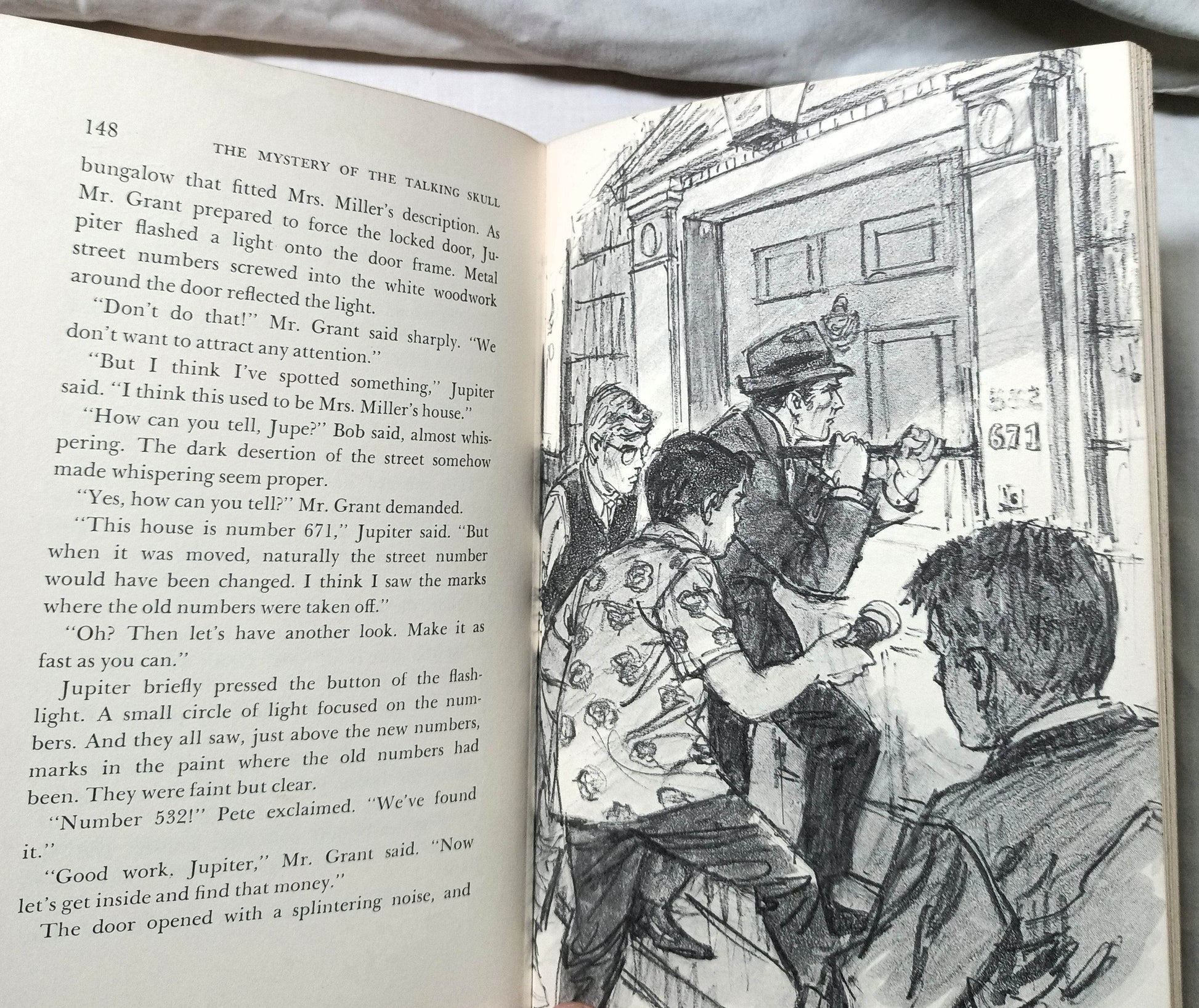 Alfred Hitchcock And The Three Investigators The Mystery Of The Talking Skull - TulipStuff