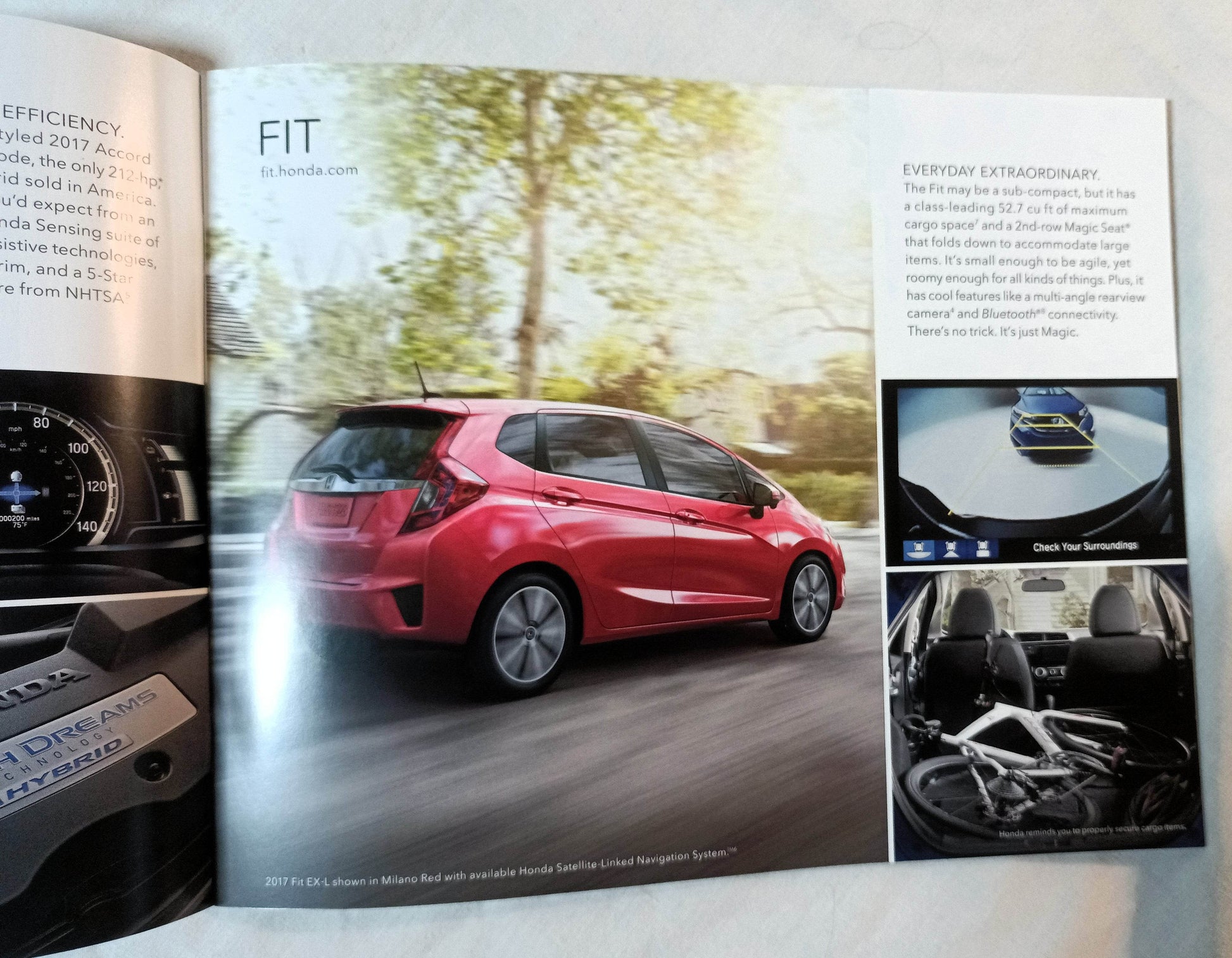 Honda 2017 US Full Line Dealer Sales Brochure Civic Accord HR-V CR-V - TulipStuff