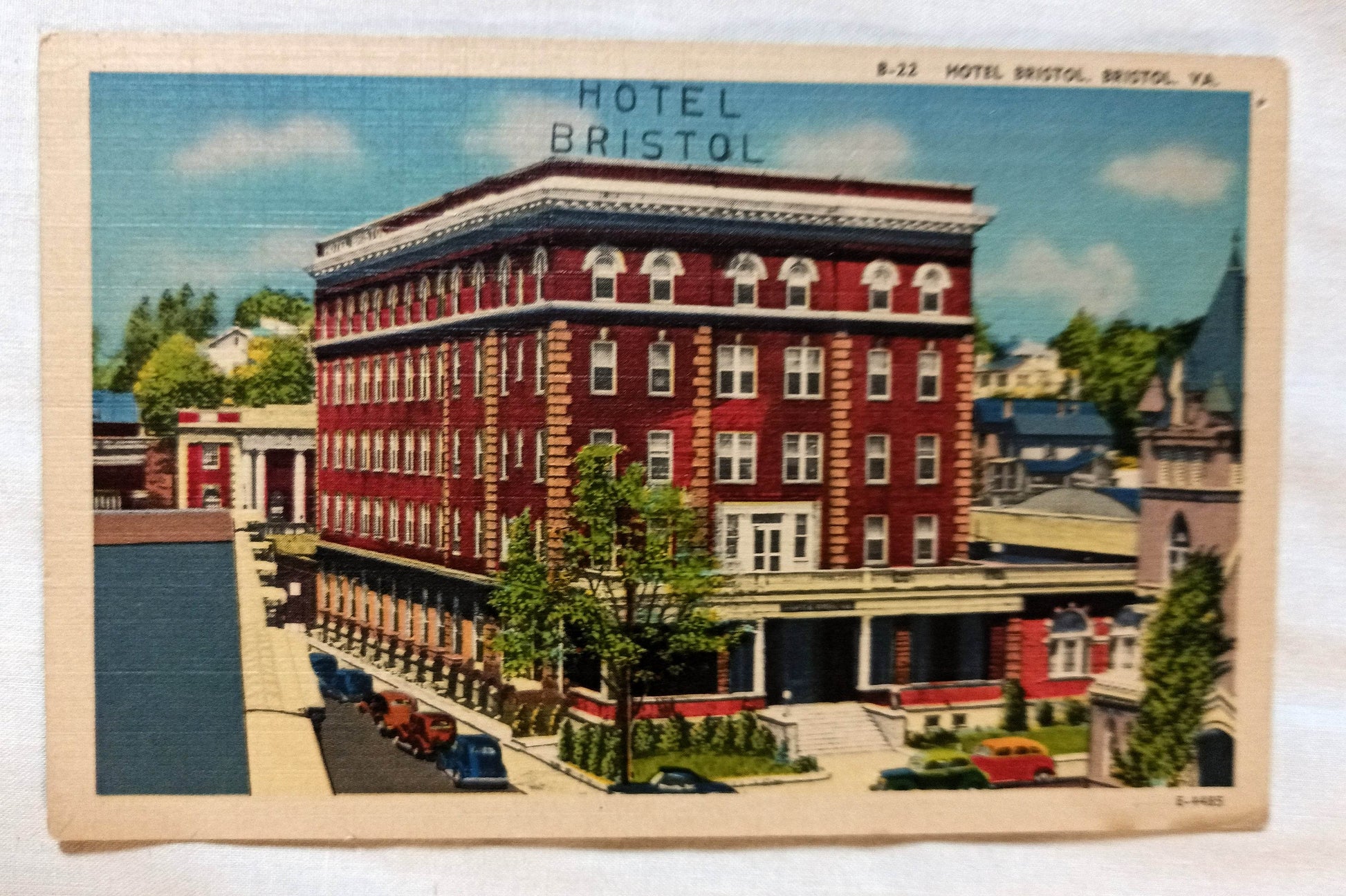 Hotel Bristol Cumberland/Moore St Bristol Virginia Linen Postcard 1940's - TulipStuff