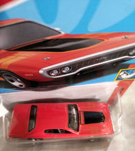 Load image into Gallery viewer, Hot Wheels 2023 Muscle Mania &#39;71 Plymouth GTX Orange - TulipStuff
