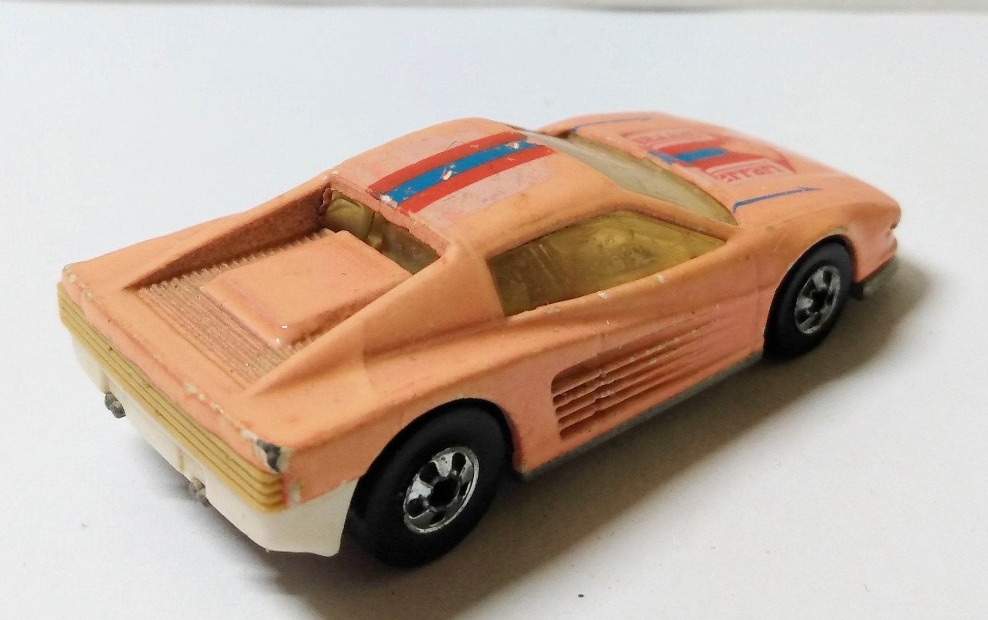 Hot Wheels Color Racers Ferrari Testarossa Color Changer 1988 - TulipStuff