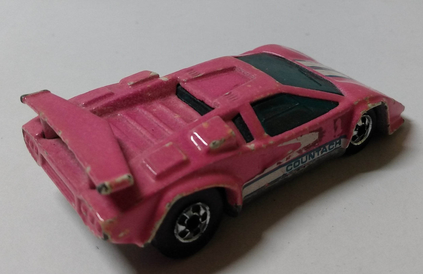 Hot Wheels Color Racers Lamborghini Countach Color Changer 1988 - TulipStuff