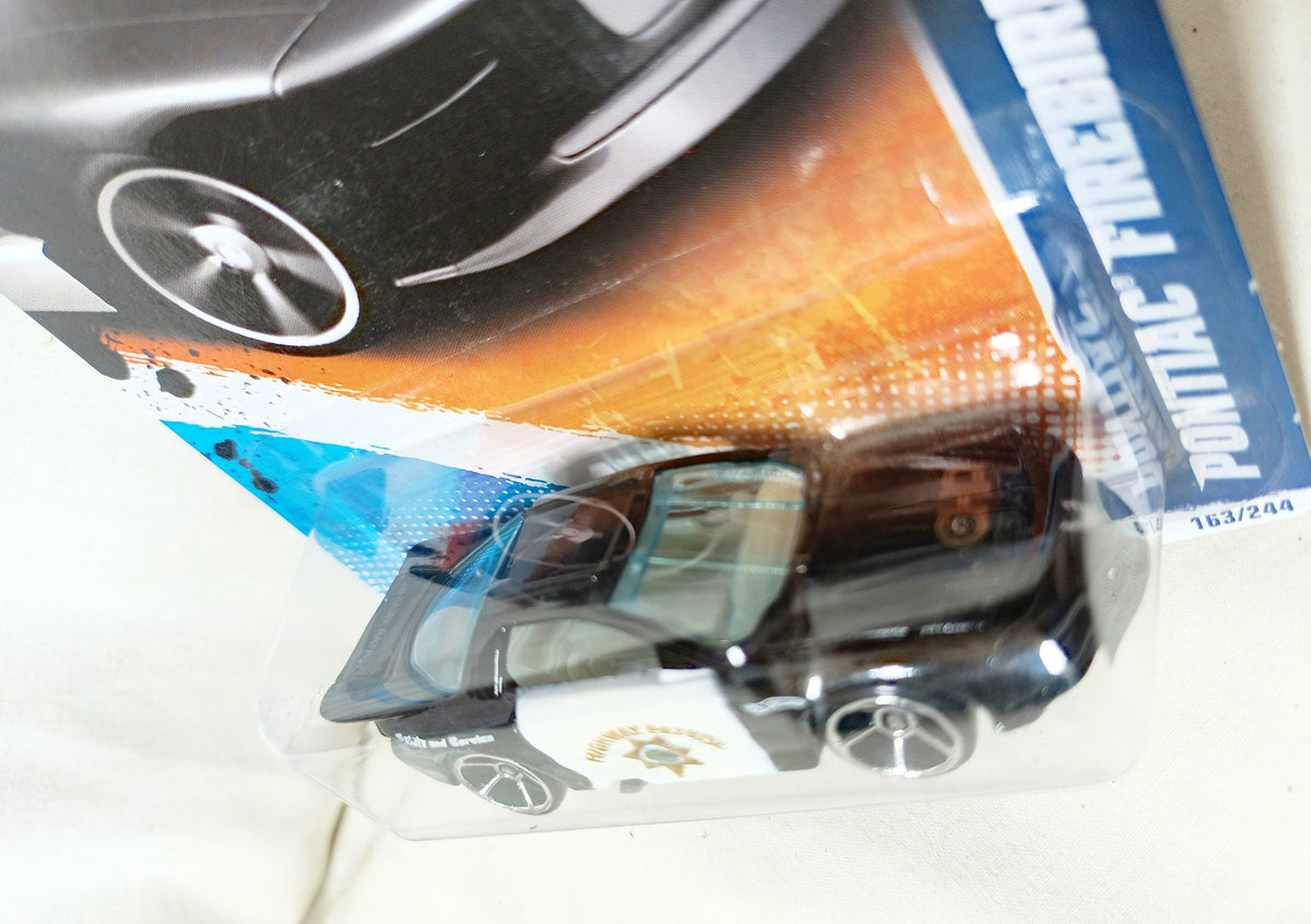 Hot Wheels HW Main Street Pontiac IROC Firebird Police CHP 2011 - TulipStuff