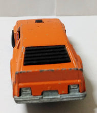 Load image into Gallery viewer, Hot Wheels #2506 Flat Out 442 Oldsmobile Orange Hong Kong 1979 - TulipStuff
