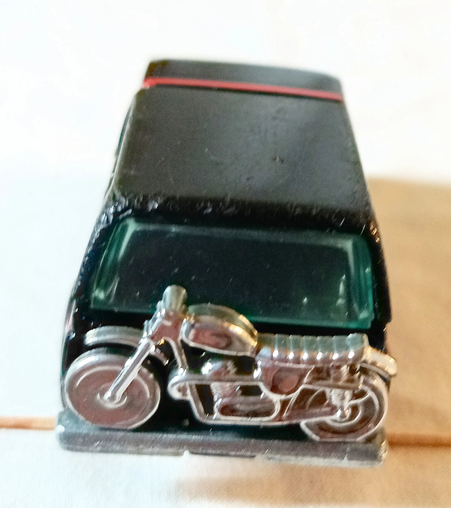 Hot Wheels #1690 Ford Bronco 4-Wheeler SUV Hong Kong 1981 - TulipStuff