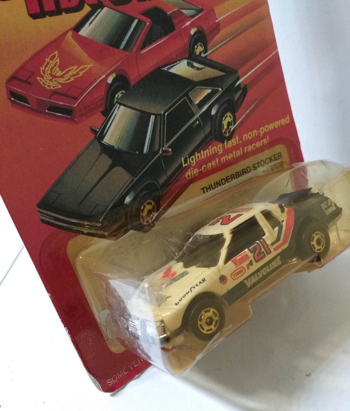 Hot Wheels 5900 Hot Ones Thunderbird Stocker Valvoline Malaysia 1983 - TulipStuff